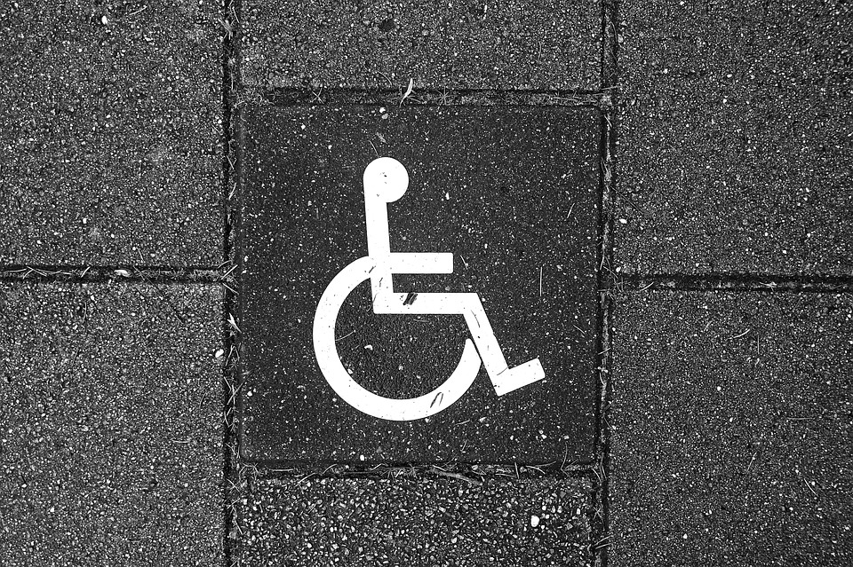 wheelchair-3105017_960_720